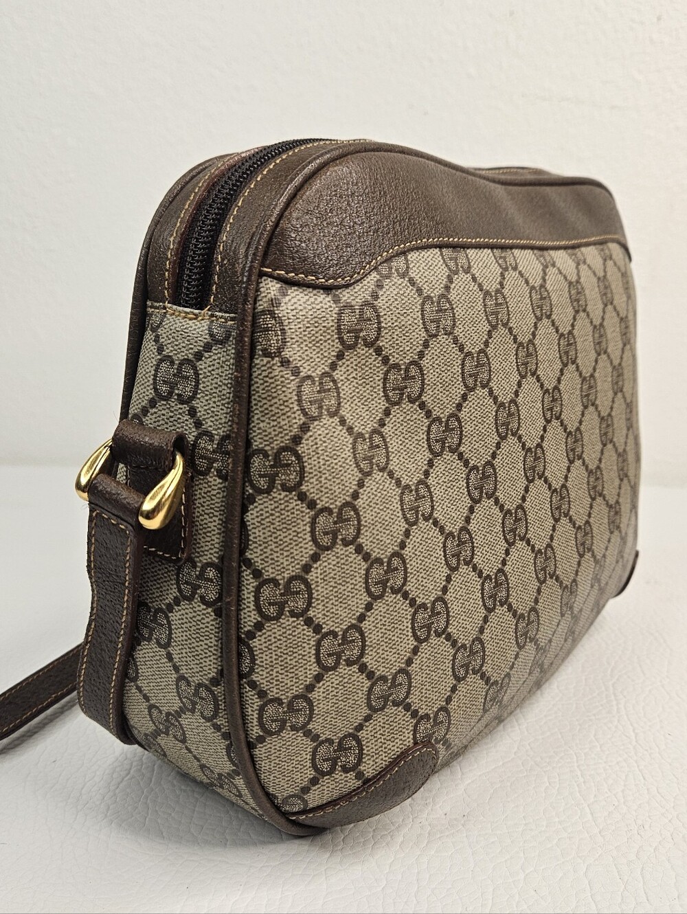 Authentic Vintage Gucci GG Supreme Monogram Crossbody Camera Bag Brown Leather - Picture 6 of 16